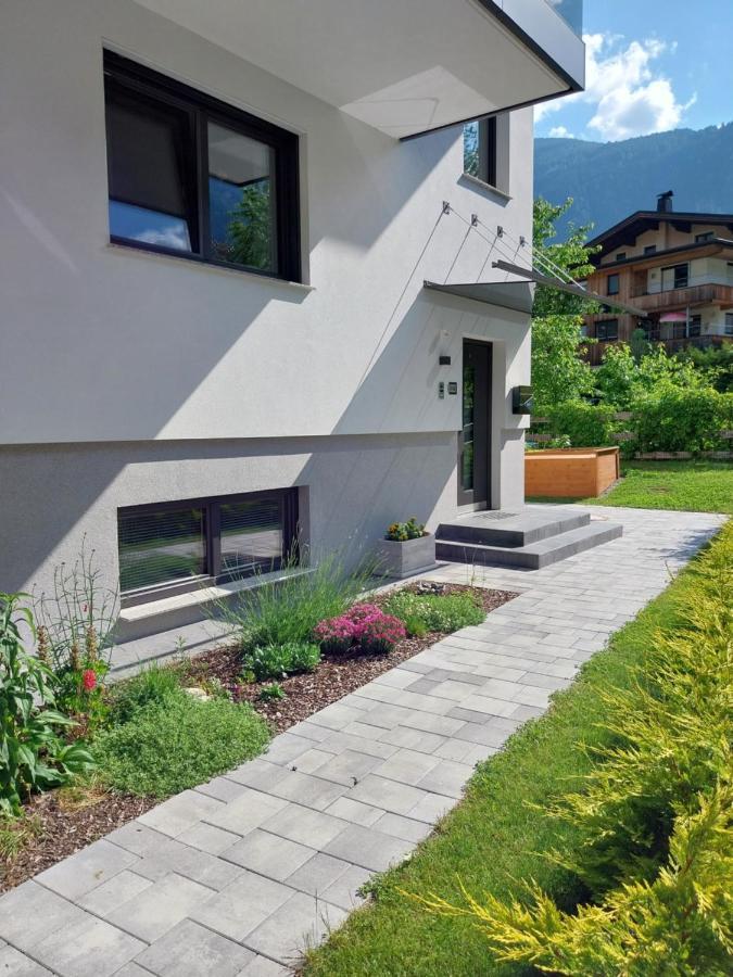 Apart Anna Mayrhofen Exteriör bild