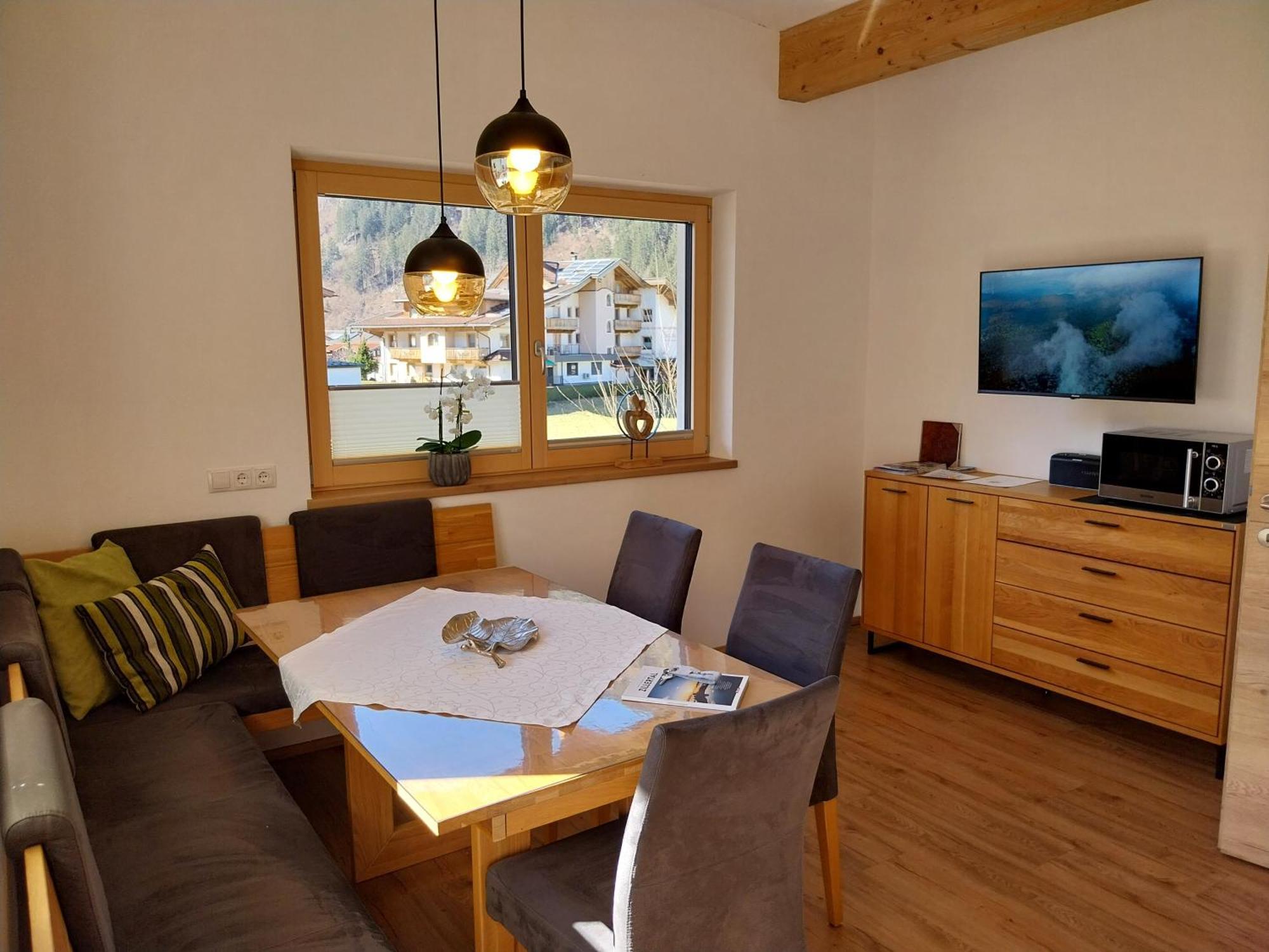 Apart Anna Mayrhofen Exteriör bild